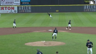 Yankees No. 2 prospect Spencer Jones throws out a run