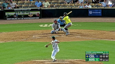 Hyungchan Um singles on a sharp line drive to center fielder Dalton McIntyre. Sean Gamble scores. Josh Hammond to 3rd.