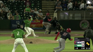 Jimmy Crooks homers (8) on a fly ball to right field. Bryan Torres scores. Joshua Báez scores.