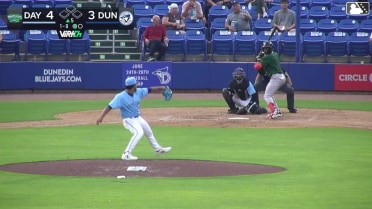 Bernard Moon homers (6) on a line drive to right field.