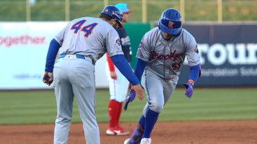 Villavicencio Homers, but Rodón, Fox Help Renegades Past Cyclones, 6-4