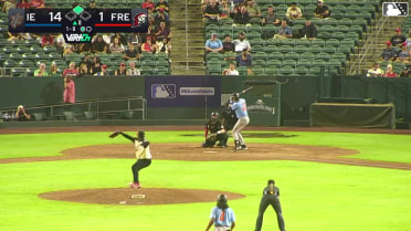 Ryan Picollo hits a ground-rule double (2) on a line drive to right field. Dervy Ventura scores.