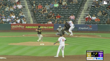 Chad Stevens triples (2) on a line drive to center fielder Kyren Paris. Charlie Condon scores. Sterlin Thompson scores.