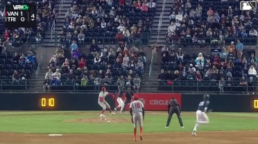 Jorge Ruiz walks. Jake Munroe scores. Ryan Nicholson to 3rd. Juan Flores to 2nd.