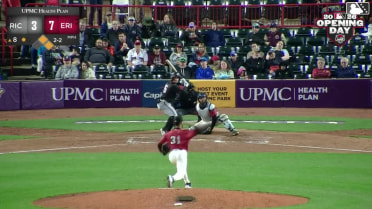 Turner Hill doubles (1) on a sharp line drive to left fielder Justice Bigbie. Maui Ahuna scores. Diego Velasquez scores.