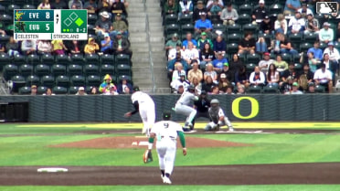 Felnin Celesten triples (2) on a ground ball to right fielder Dakota Jordan. Luke Stevenson scores.