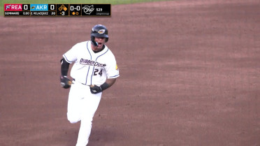 Ralphy Velazquez hits a two-run home run