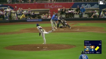 Leo De Vries' second homer of the game