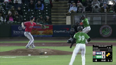 Easton McGee In play, run(s) to Willy Vasquez