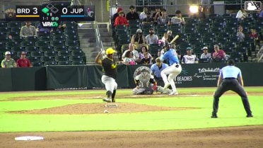 Andres Valor singles on a ground ball to right fielder Cristian Jauregui. Carter Johnson scores.