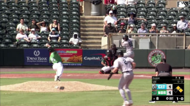 Alex Pham In play, run(s) to Korey Lee