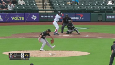 Aaron Zavala singles on a line drive to left fielder Clay Dungan. Alejandro Osuna scores. Trevor Hauver to 2nd.