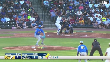 Brooks Bryan homers (2) on a fly ball to right field. Daniel Lopez scores. Yandel Ricardo scores.