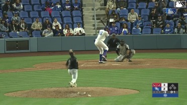 Ching-Hsien Ko homers (3) on a fly ball to right center field.