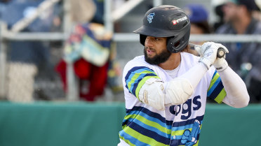 Carlos Jimenez triples (5) on a line drive to right fielder Cam Maldonado. Carter Dorighi scores.