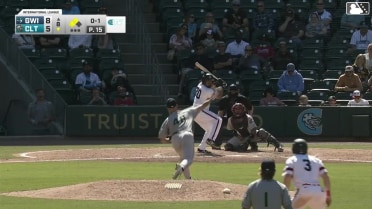 LaMonte Wade Jr. homers (3) on a fly ball to right field. Jacob Gonzalez scores. Oliver Dunn scores.