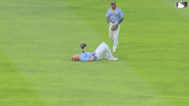 Owen Caissie's sensational diving catch in right