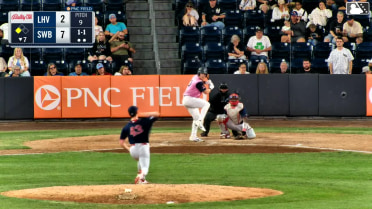 Jarred Kelenic homers (7) on a fly ball to right center field. Max Schuemann scores.