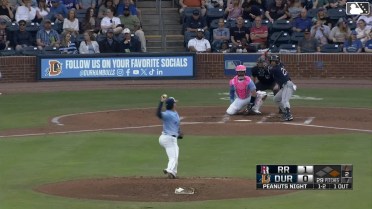 Richie Martin Jr. homers (3) on a line drive to left field. Diego Castillo scores.
