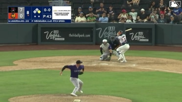 Bryan Lavastida homers (2) on a fly ball to left field. Tommy White scores.