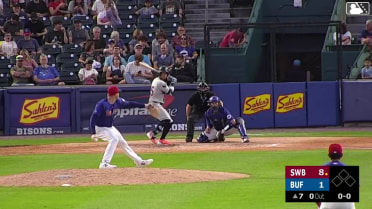 Oswaldo Cabrera homers (8) on a fly ball to right center field.