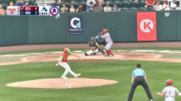 Pedro León singles on a line drive to right fielder Johnathon Thomas. Luke Ritter scores. Raider Tello to 3rd.