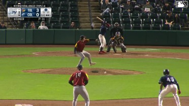 Kahlil Watson singles on a line drive to center fielder Max Clark. Maick Collado scores.