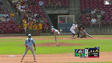 Eduardo Tait doubles (20) on a line drive to center fielder Tai Peete. Ricardo Pena scores. Dameury Pena to 3rd.