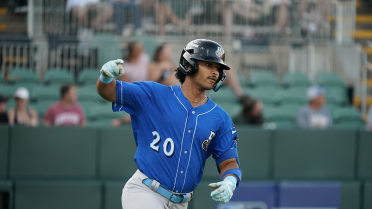 Three-Run Second Inning Propels Shuckers Over Clingstones, 4-2
