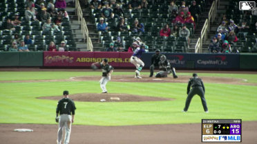 Yuki Matsui In play, run(s) to Vimael Machín