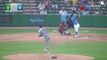 Alfonsin Rosario's solo home run