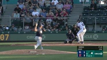 Colin Davis homers (10) on a line drive to left field. Spencer Packard scores.