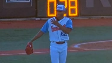 Luis De León's 12 strikeouts