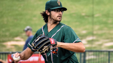 Hoppers fall to Dash, waste Nick Garcia's fine start