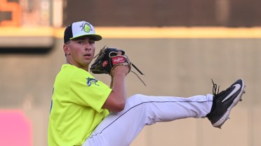 Shields Dominates Game Two in Doubleheader Split 