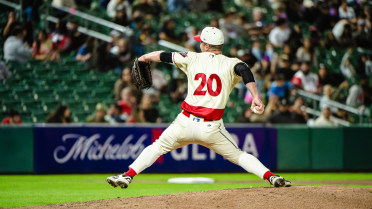 Three-Run 7th Pushes Grizzlies Past Giants