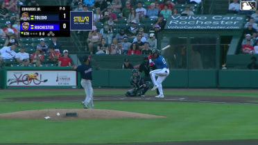 Christian Franklin homers (5) on a line drive to right field.