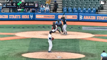 Elijah Green out on a sacrifice fly to center fielder John Bay. Ethan Petry scores. Angel Feliz to 3rd.