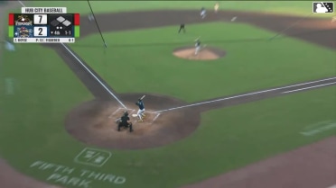 Gleider Figuereo singles on a ground ball to left fielder Dixon Williams. Casey Cook scores. Maxton Martin out at 3rd on the throw, left fielder Dixon Williams to catcher Mac Guscette to second baseman Colby Jones to shortstop Alex Lodise.