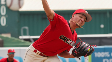 Jimenez, Offense Set Tone as Grizzlies Fend Off Giant's Comeback