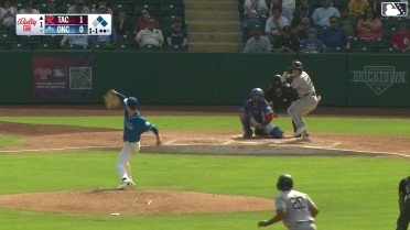 Brock Rodden doubles (10) on a fly ball to center fielder Michael Siani. Brennen Davis scores. Victor Labrada scores.