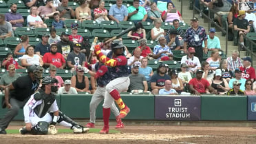 Yoeilin Cespedes' third multihomer game of the year