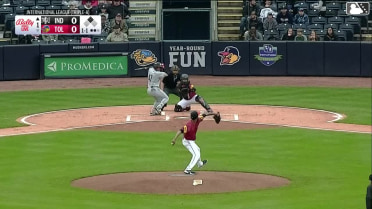 Enmanuel Valdez singles on a sharp line drive to center fielder Ben Malgeri. Nick Yorke scores.
