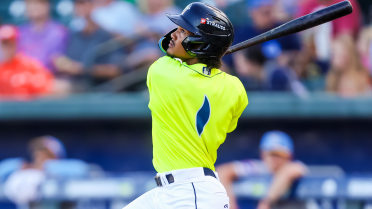 Fireflies Drop Second Straight to Crawdads, 6-1 