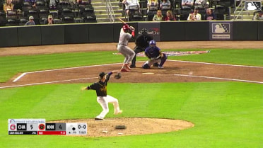 Cam Collier doubles (4) on a sharp line drive to center fielder Carter Trice. Zavier Warren scores. Cam Collier out at 3rd on the throw, center fielder Carter Trice to shortstop Karson Simas to third baseman Edgar Alvarez.
