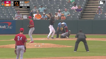 Thomas Sosa homers (11) on a fly ball to right field. Anderson De Los Santos scores. Aron Estrada scores.