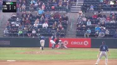 Anthony Scull homers (2) on a line drive to right field. Johan Macias scores.