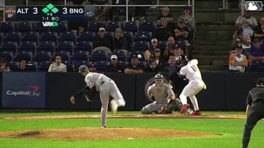Chris Suero out on a sacrifice fly to left fielder Titus Dumitru. Marco Vargas scores.