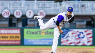 Mighty Mussels, Threshers Split Opening Night Doubleheader Behind Strong Pitching