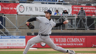 Carr Deals While Bats Break Out For Series Finale Win